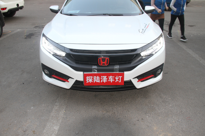第16款思域尊贵版LED大灯探索与魅力体验