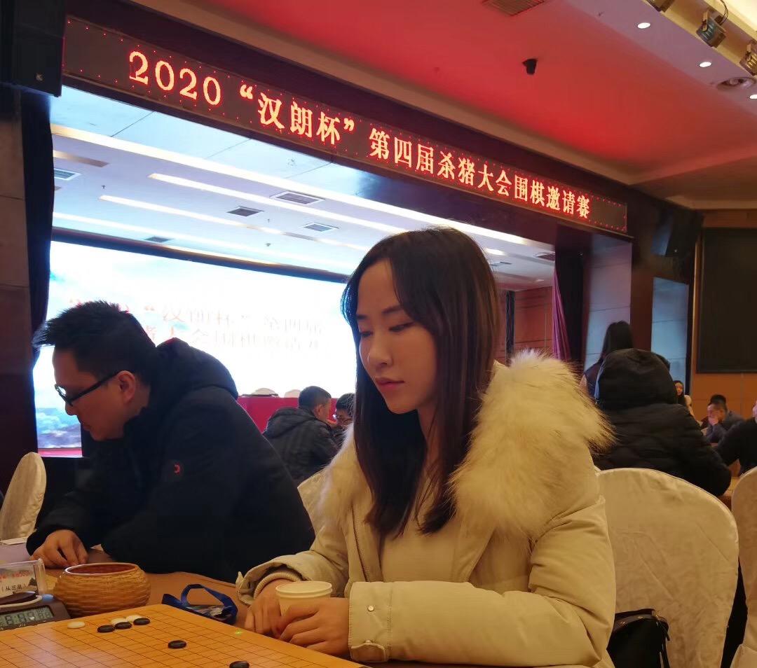 传统与现代交织下的杀猪现场实录，习俗与时代的碰撞观察