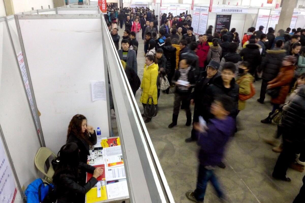 铁路最新改革推动行业进步，助力国家繁荣与发展