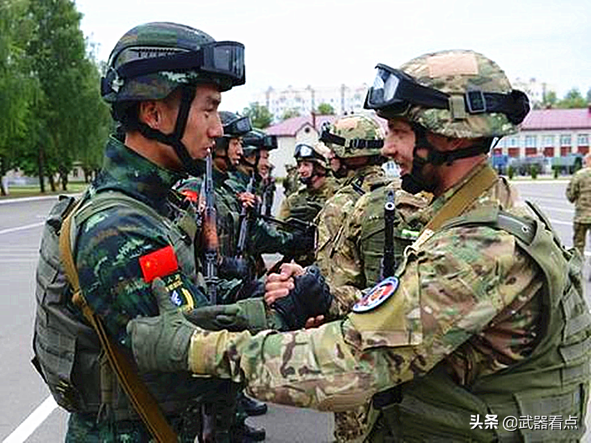中国陆军最新单兵装备科技升级，战斗力大幅提升
